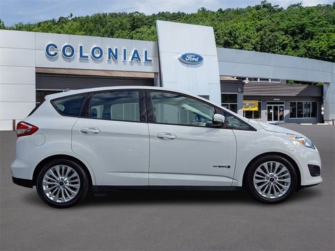 Used 2017 Ford C-MAX SE image 7