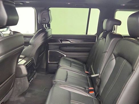 Used 2022 Jeep Wagoneer Series I w/ Premium Group I AWD/4WD image 21