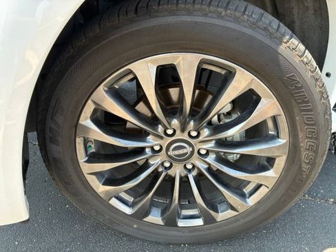 Certified 2024 Nissan Armada Platinum w/ Captain's Chairs Package RWD image 10