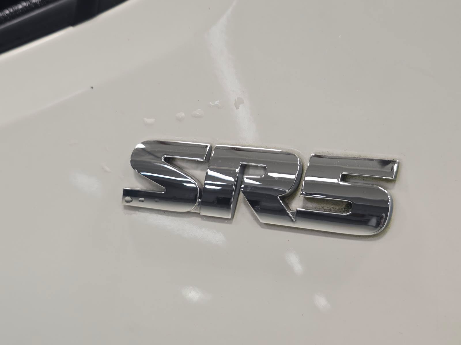 Used 2020 Toyota Tacoma SR5 RWD image 7