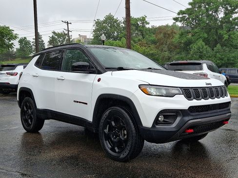 Certified 2024 Jeep Compass Trailhawk AWD/4WD image 3