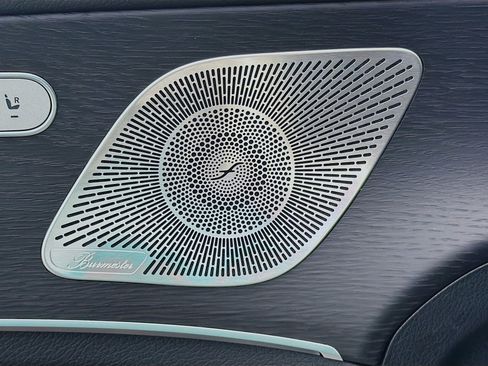 Used 2025 Mercedes-Benz GLE 450 4MATIC w/ AMG Line Exterior image 23