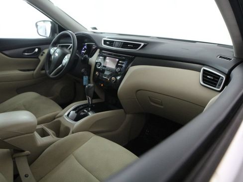 Used 2016 Nissan Rogue S w/ Appearance Package FWD image 49