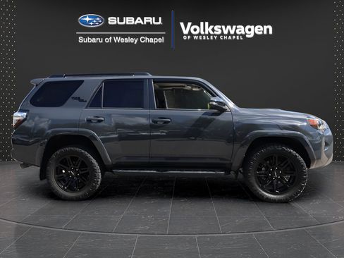 Used 2024 Toyota 4Runner TRD Off-Road Premium w/ Moonroof Package AWD/4WD image 8
