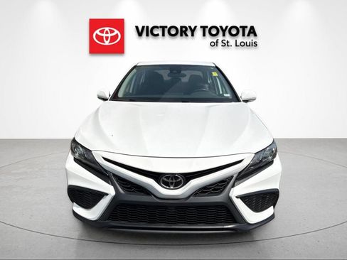 Used 2023 Toyota Camry SE FWD image 8