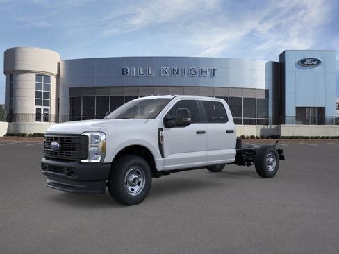 New 2026 Ford F350 XL AWD/4WD image 2
