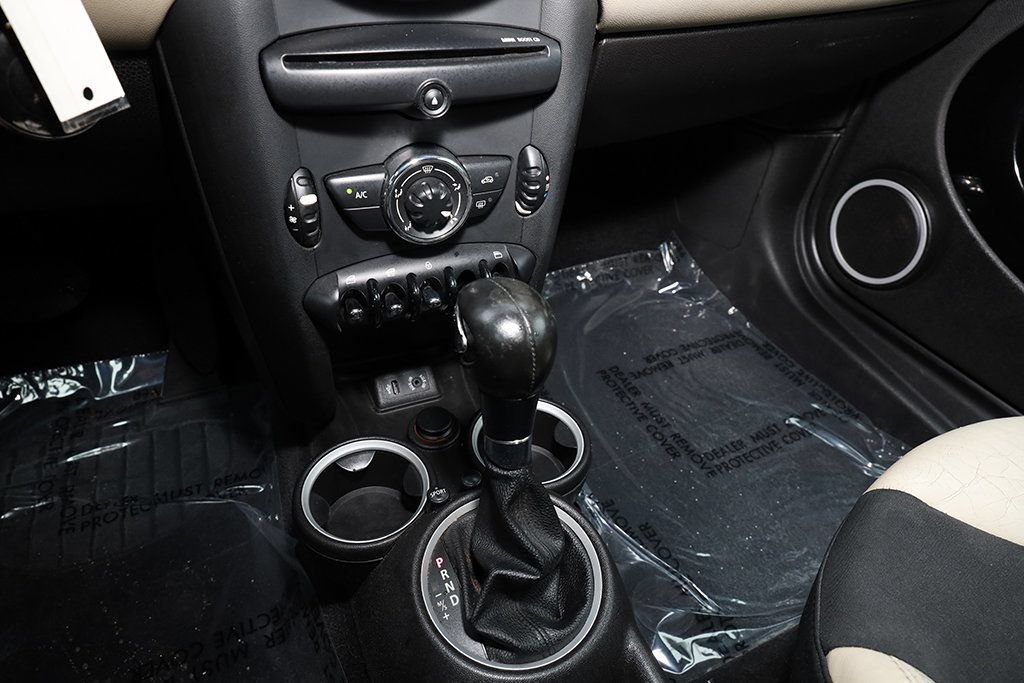 Used 2013 MINI Cooper Convertible FWD image 38