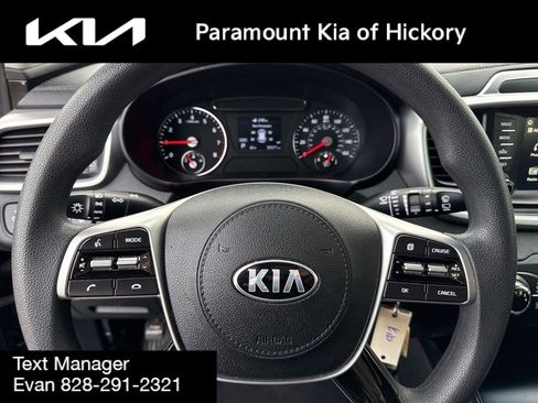 Used 2020 Kia Sorento LX image 30