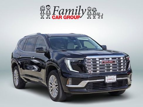 Used 2024 GMC Acadia Denali FWD image 2