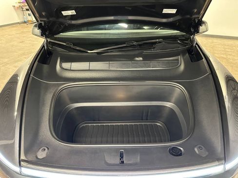 Used 2026 Tesla Model Y 2WD image 4