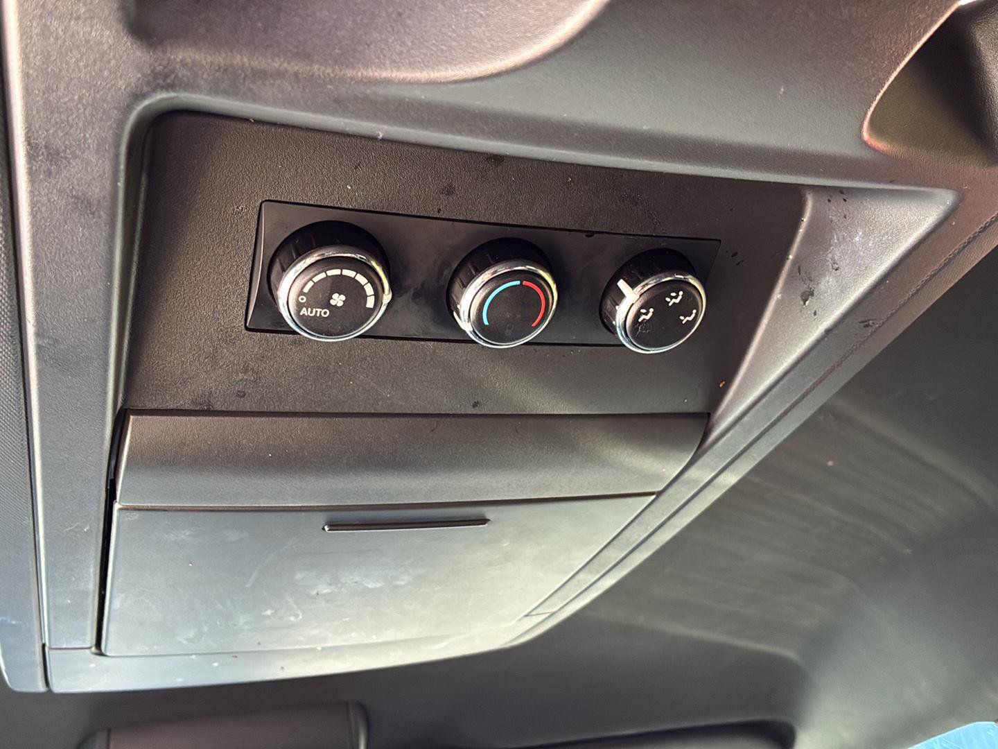 Used 2018 Dodge Grand Caravan GT FWD image 19