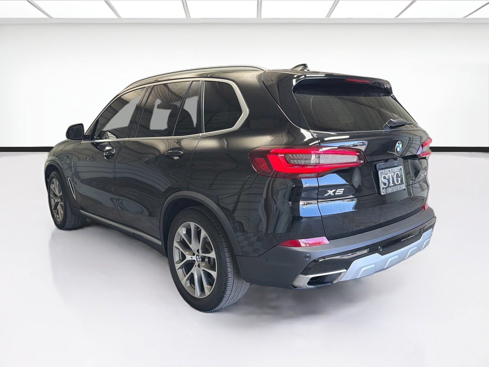 Used 2021 BMW X5 sDrive40i w/ Premium Package RWD image 6