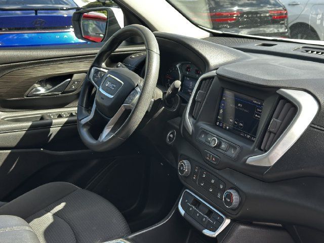 Used 2024 GMC Terrain SLE FWD image 32