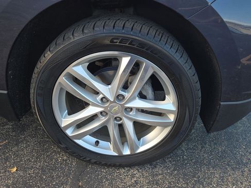 Used 2018 Chevrolet Equinox Premier image 7