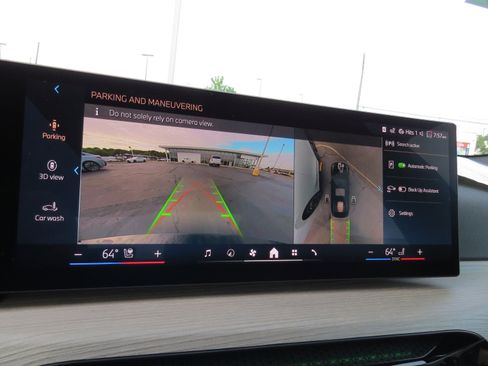 New 2025 BMW 330i Sedan w/ Convenience Package image 21