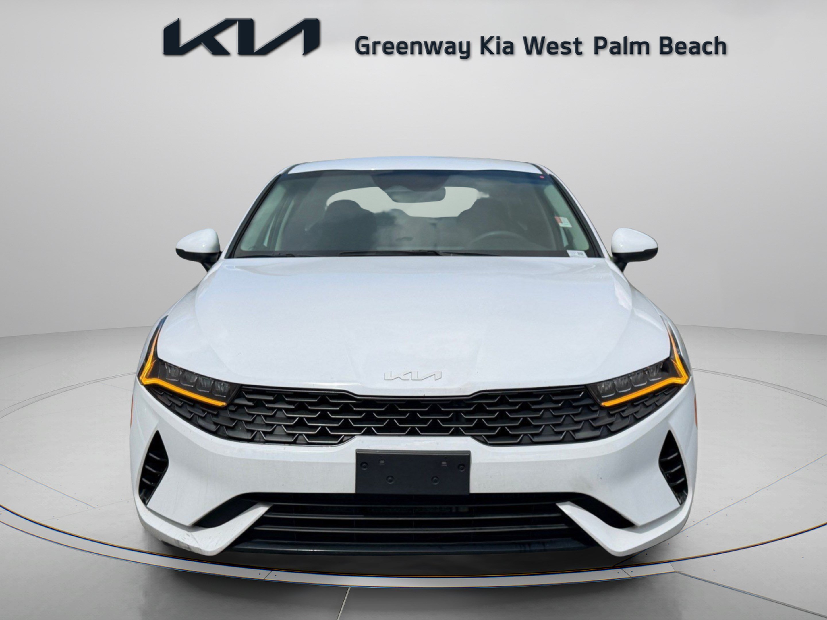 Used 2022 Kia K5 LXS FWD image 2