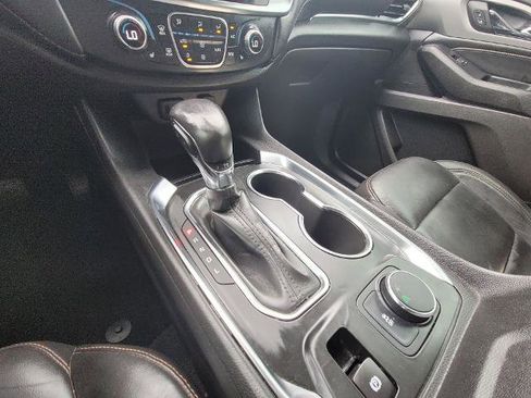 Used 2021 Chevrolet Traverse LT FWD image 15