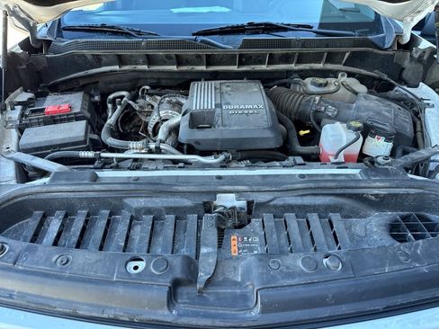 Used 2023 Chevrolet Silverado 1500 RST w/ Z71 Off-Road Package image 23