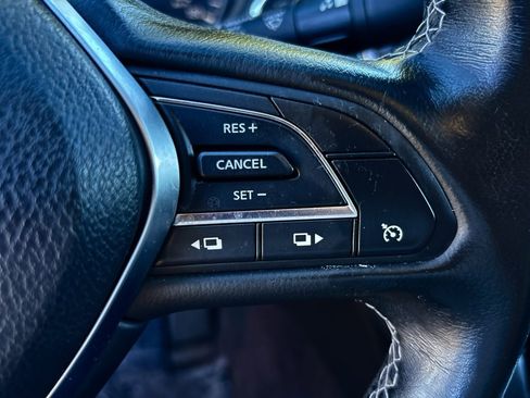 Used 2019 INFINITI Q50 Luxe w/ All Weather Package (L93) image 19