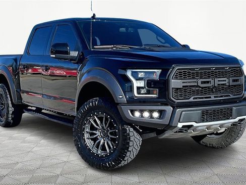 Certified 2019 Ford F150 Raptor w/ Equipment Group 802A Luxury image 12