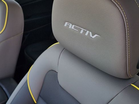 New 2026 Chevrolet Trax ACTIV w/ Sunroof Package image 16