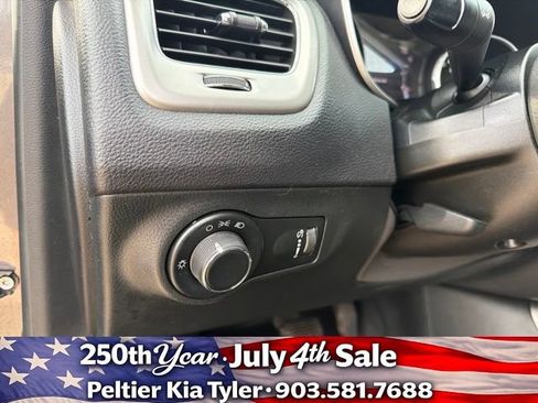 Used 2018 Jeep Compass Sport w/ Tech Group FWD image 14