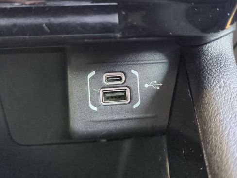 Certified 2022 Jeep Compass Altitude w/ Sun and Sound Group image 32