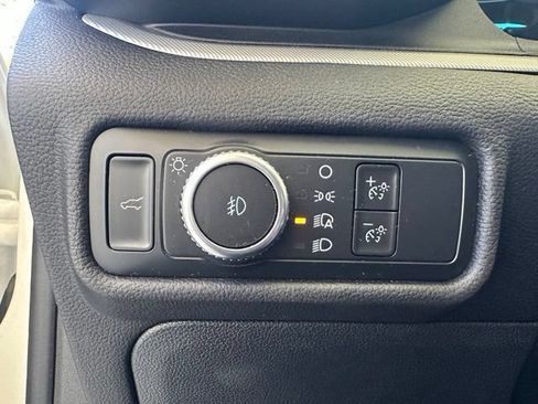 Used 2021 Ford Explorer XLT w/ Equipment Group 202A RWD image 28