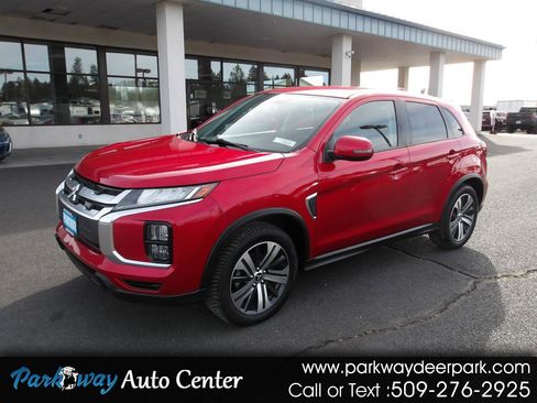 Used 2021 Mitsubishi Outlander Sport ES image 1