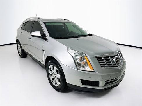 Used 2016 Cadillac SRX Luxury image 1