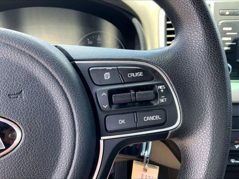 Used 2019 Kia Sportage LX FWD image 25
