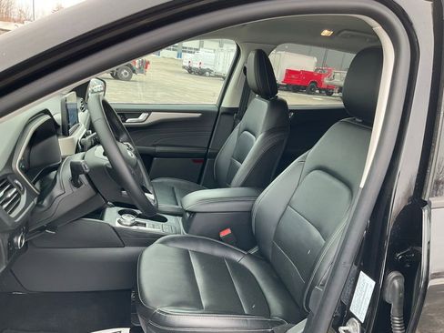 Used 2022 Ford Escape SEL image 15