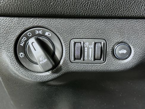 Used 2021 Dodge Challenger GT w/ Blacktop Package image 17