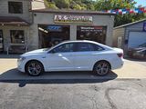 Used 2019 Volkswagen Jetta R-Line w/ R-Line Cold Weather Package image 4