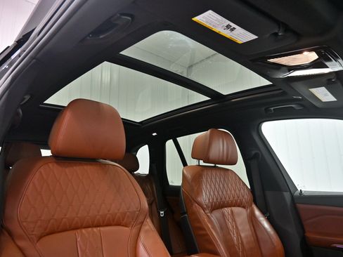 Used 2019 BMW X5 xDrive40i w/ Convenience Package AWD/4WD image 28