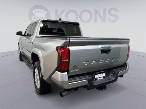 Used 2024 Toyota Tacoma SR5 image 4