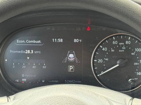 Used 2022 Nissan Kicks SV image 14