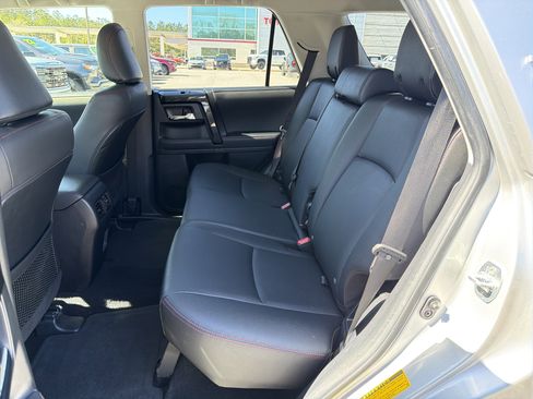 Certified 2024 Toyota 4Runner TRD Off-Road Premium image 33