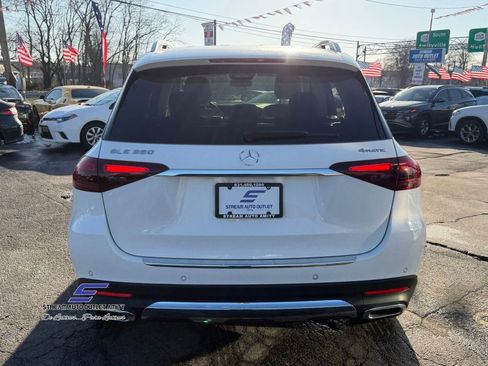 Used 2024 Mercedes-Benz GLE 350 4MATIC image 10