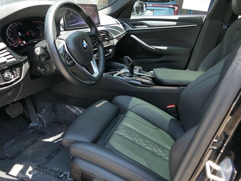 Used 2023 BMW 530i w/ Convenience Package RWD image 10