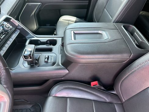 Used 2022 GMC Sierra 1500 Denali w/ Technology Package RWD image 21
