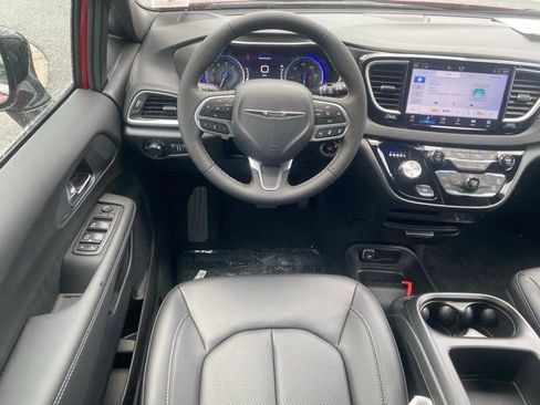 New 2026 Chrysler Voyager LX image 36