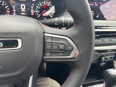 Used 2025 Jeep Compass Trailhawk w/ Sun & Sound Group image 15