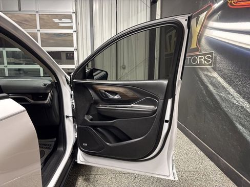 Used 2019 GMC Terrain Denali w/ Advanced Safety Package image 29