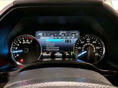 Used 2018 Ford F150 Platinum image 13