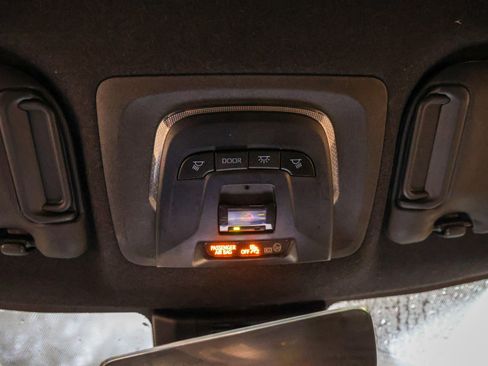 Certified 2025 Toyota Corolla SE FWD image 25