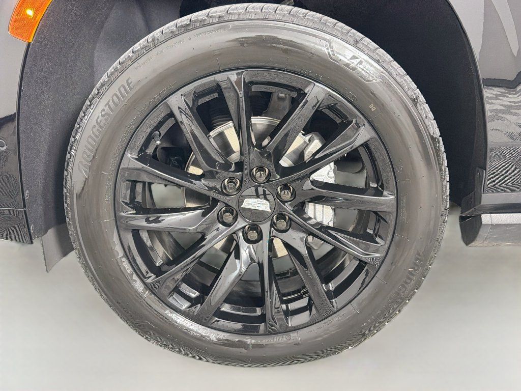 Used 2024 Cadillac Escalade Sport w/ LPO, ONYX Package AWD/4WD image 34