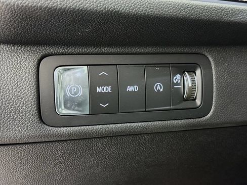 New 2026 Chevrolet Traverse Z71 w/ Enhanced Driving Package AWD/4WD image 10