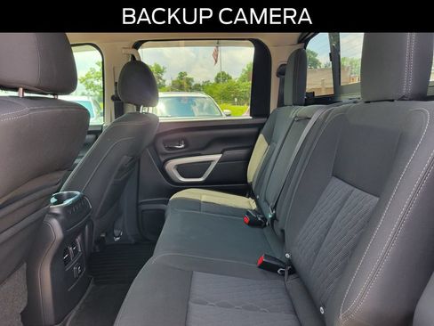 Used 2017 Nissan Titan SV AWD/4WD image 11