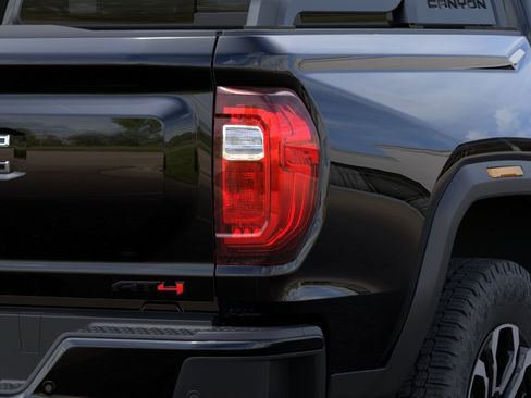 New 2026 GMC Canyon AT4 w/ Off-Road Front Bumper Package AWD/4WD image 13